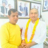 Film actor Ajay Yadav Formally Met SP Leader Rajendra Bahadur Yadav Discussion On Setting up a Shooting Hub in Mungra Badshahpur Jaunpur