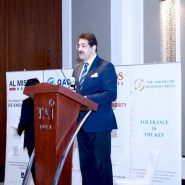 Media Guru Dr Sandeep Marwah Honoured In UAE